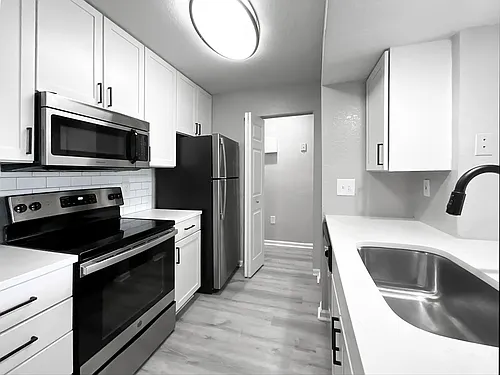 Cypress Grand Photo 1
