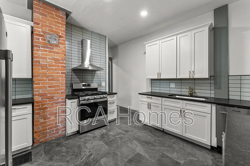 69 N Whittier Pl photo 1