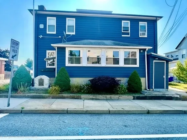 681 Providence St, West Warwick, RI 02893