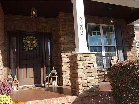 3rd image of 2200 Wyndam Blvd