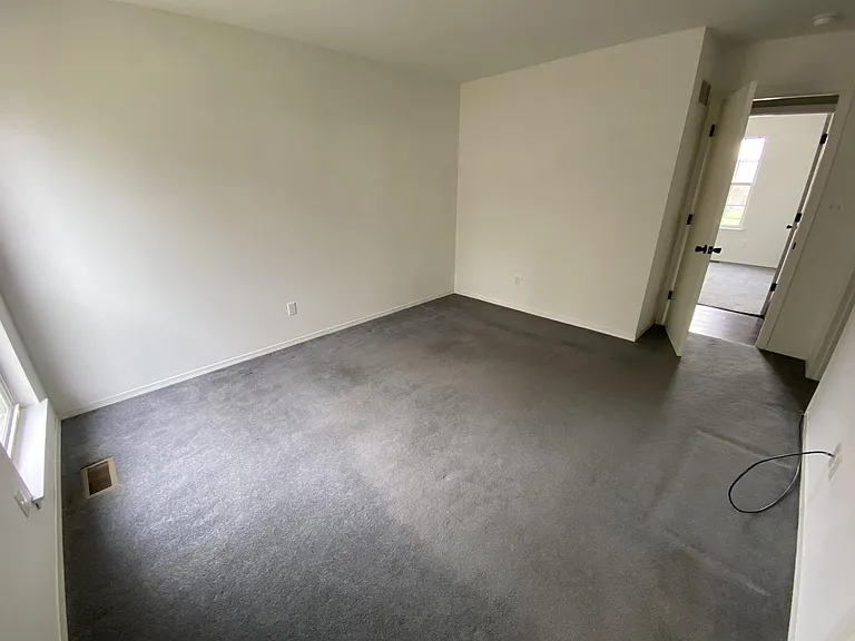 2048 Peine Forest Dr — Photo 11