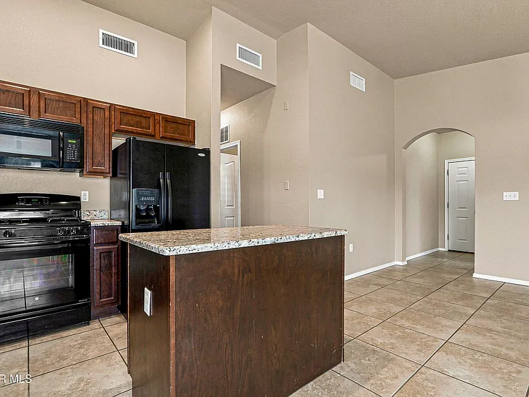7008 Faxon Dr — Photo 18