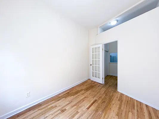 Rented by Compass | media 2