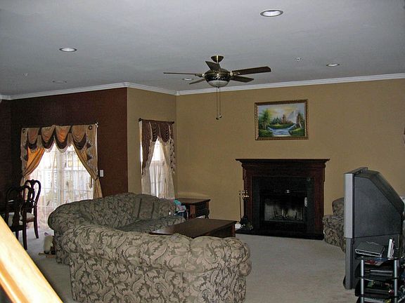 Living room, 18x15