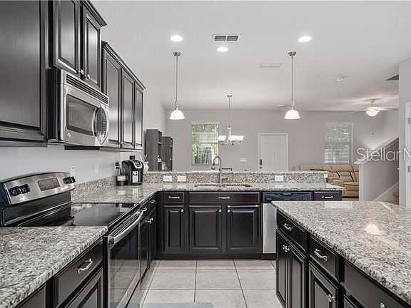 4th image of 1298 Saybrooke Pl