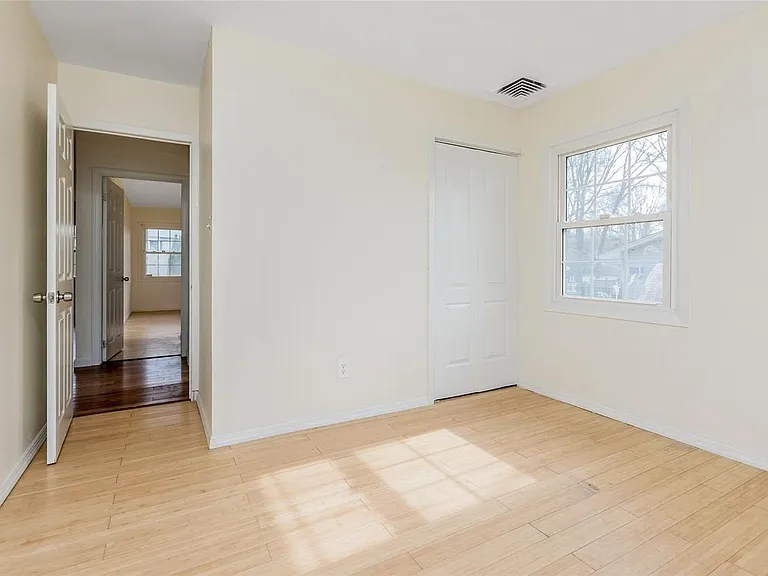 1017 Old Town Rd — Photo 8