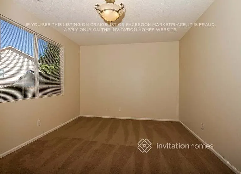 1044 Clogger Ln — Photo 12