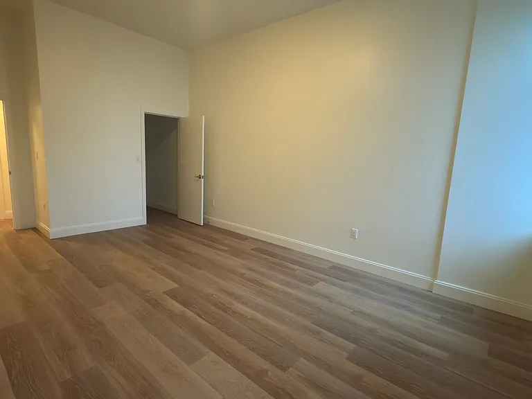 1077 Commonwealth Ave #244D — Photo 18