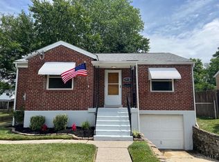 7918 Seward Ave, Cincinnati, OH 45231