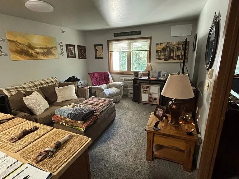 1038 Fond du Lac Ave — Photo 15