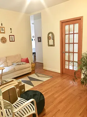 Rented by Warren T Real Estate Corp. | media 16