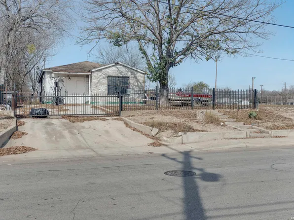 119 J, San Antonio, TX 78210