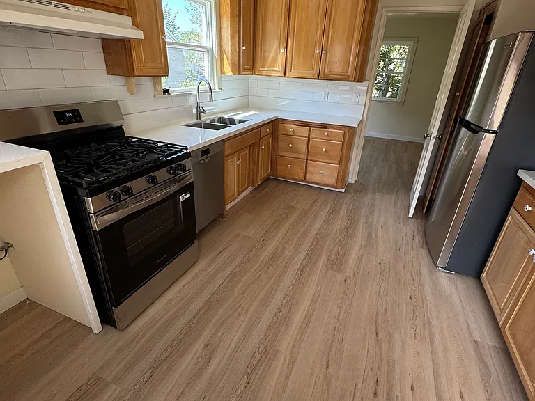 3123 Butler Ave — Photo 8