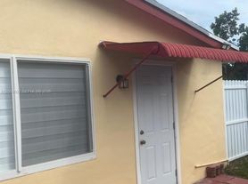 9650 SW 163rd St, Miami, FL