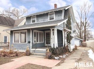 323 S 6th St, Pekin, IL