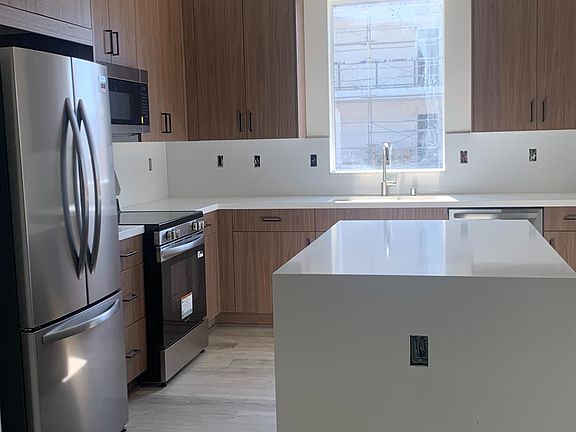 3rd image of 210 Pinon St #18