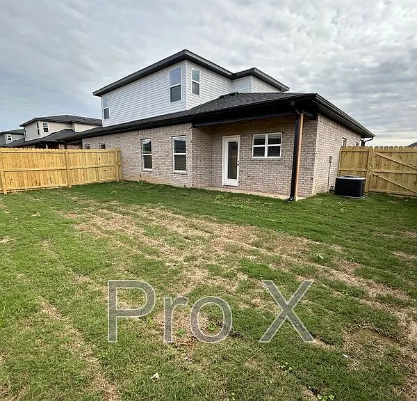 623 Cosmos St — Photo 23