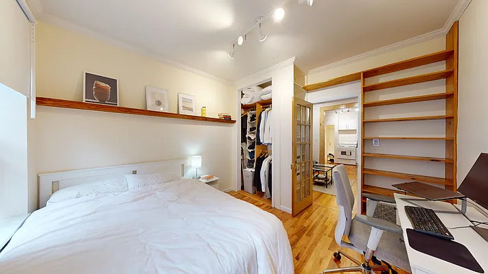 Rented by Bond New York | media 2