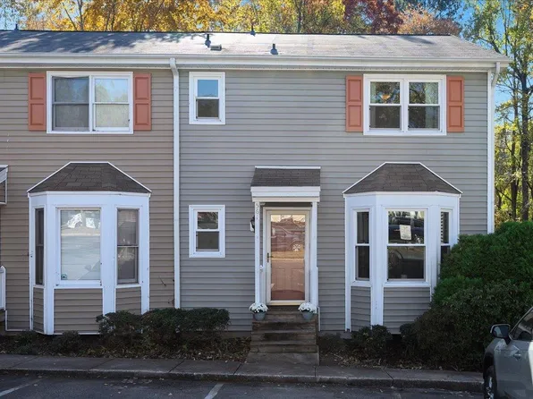 561 Darby Glen Ln, Durham, NC 27713