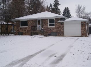 830 Lange St, Mundelein, IL