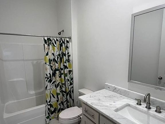 5th image of 104 Santa Marta Dr