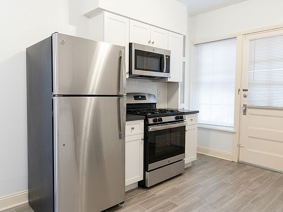 2nd image of 174 S Orange Ave APT 22