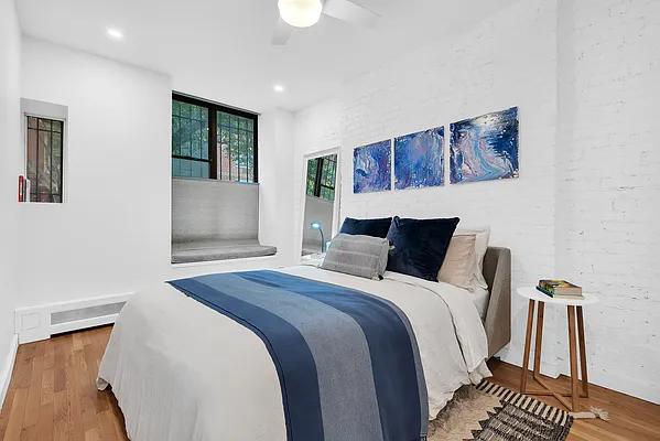 Sold by Bond New York | media 12