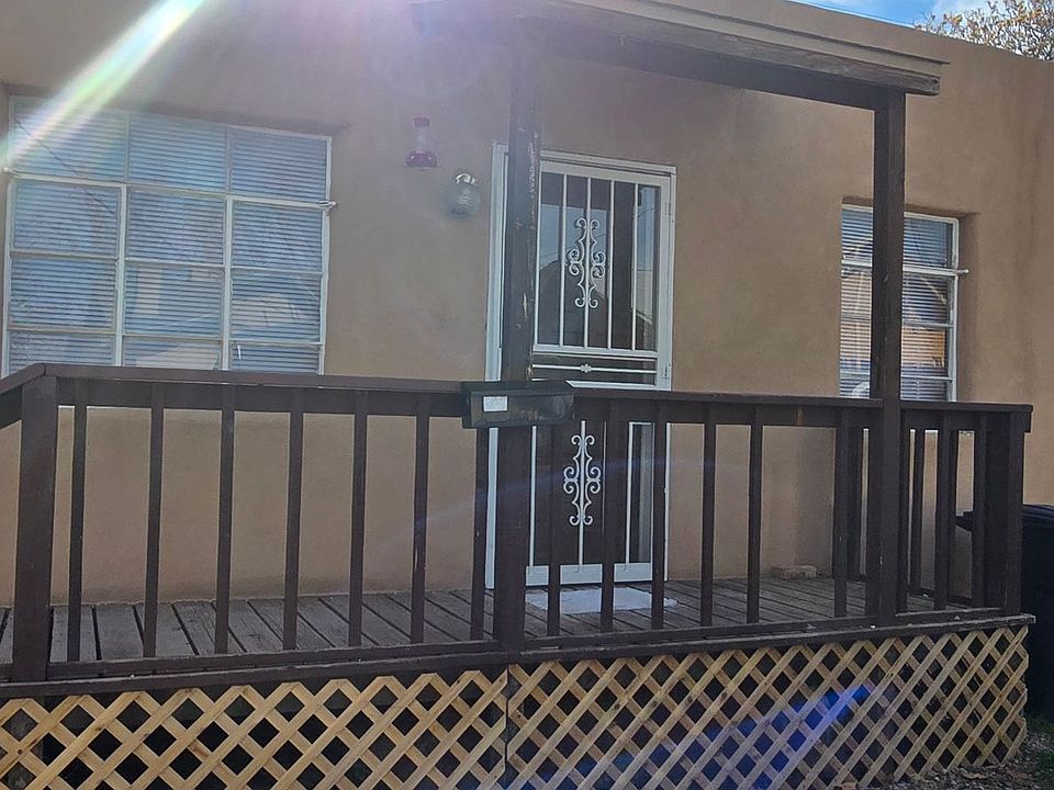 1st image of 916 1/2 Lomas Blvd NW