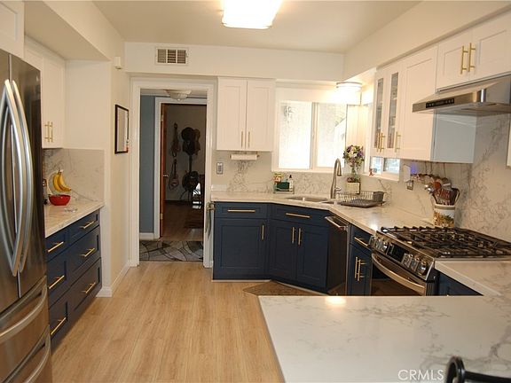 2nd image of 1339 Wesleyan Ave