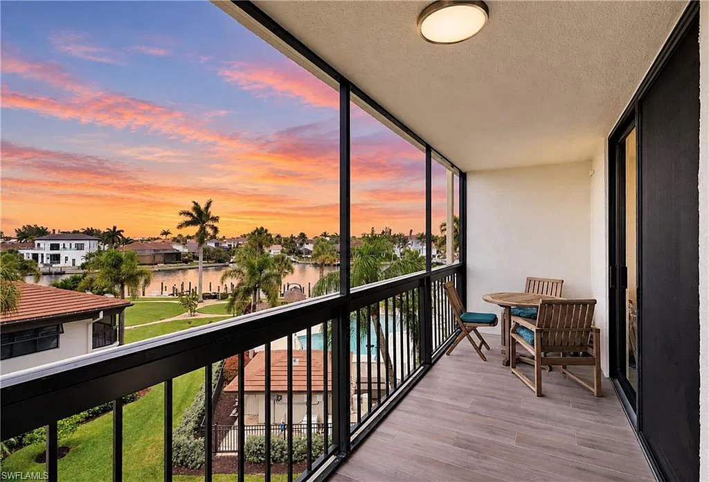 2 bed, 2.0 bath, 1074 sqft, $6,995 — Photo 4