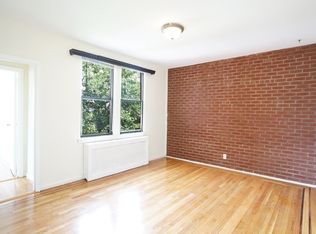 292 Manhattan Ave APT 3R, Brooklyn, NY 11211