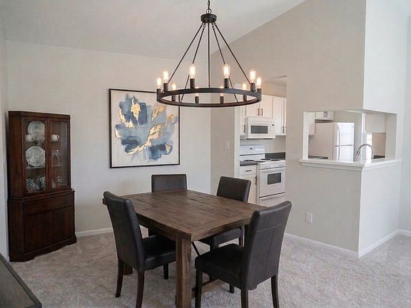3rd image of 5433 Pine Aires Dr