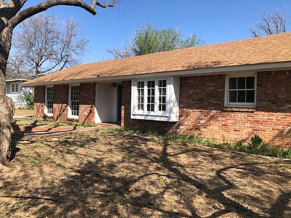 2nd image of 2492 Oxford Ave