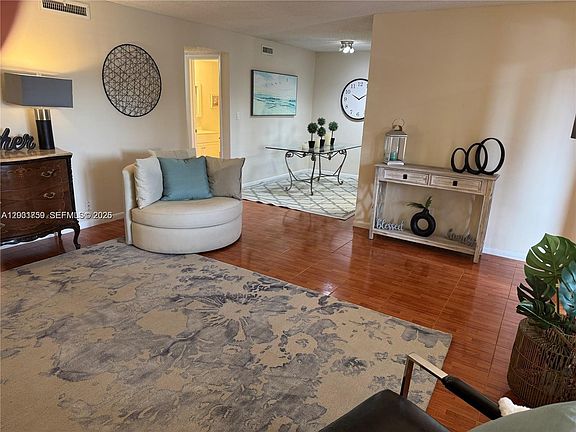 3rd image of 6900 SW 39th St #206J