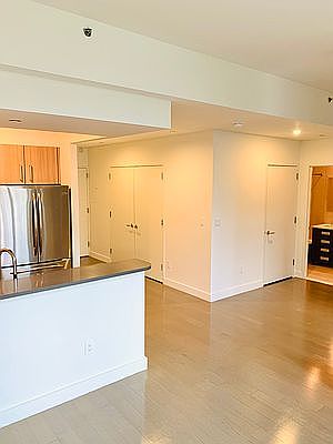 3rd image of 229 W 60th St APT 6J