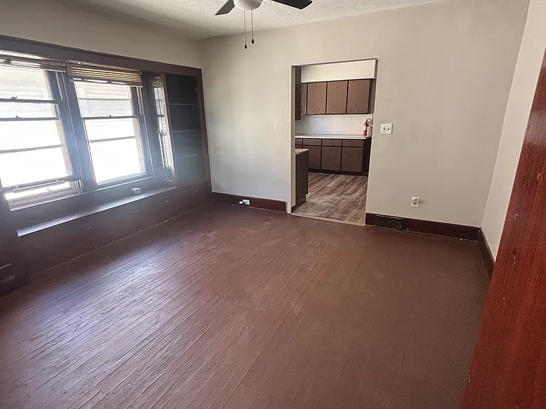 3921 Henritze Ave #2 — Photo 3