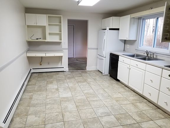 Extra Large Kitchen