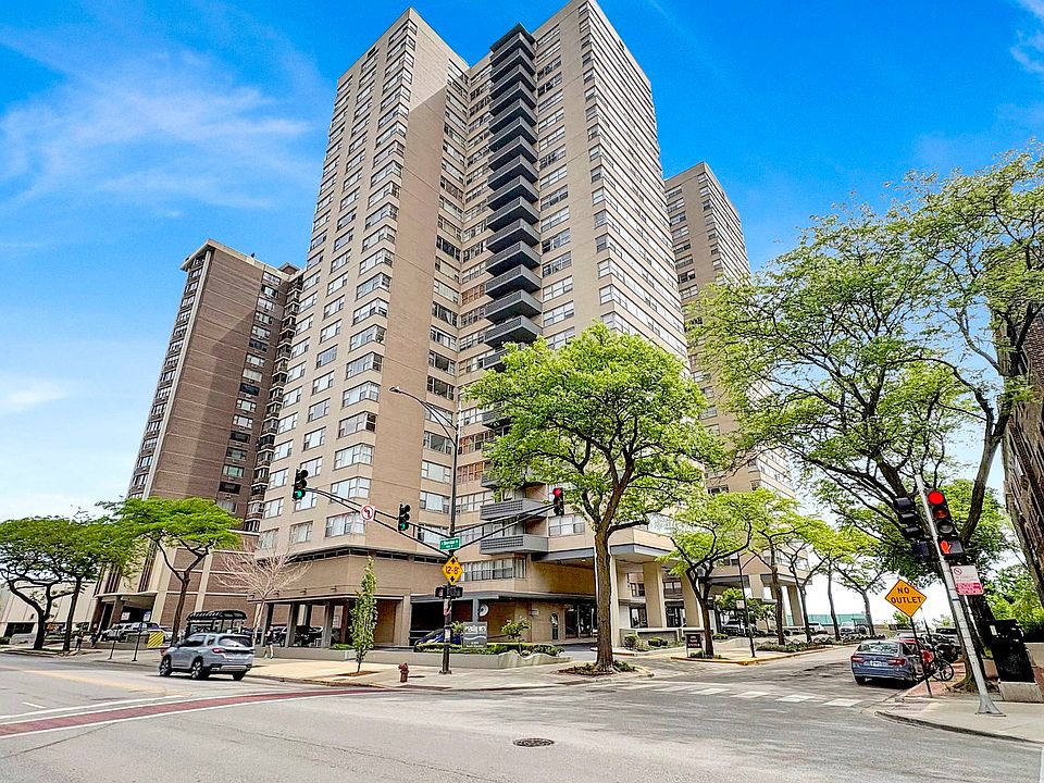 1st image of 6301 N Sheridan Rd APT 14L