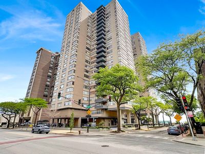6301 N Sheridan Rd APT 14L, Chicago, IL, 60660