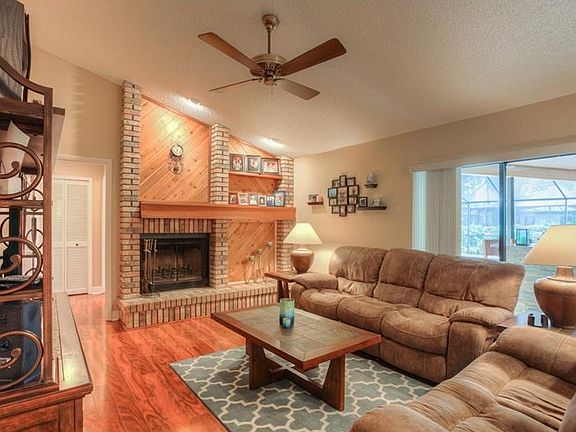 4th image of 3097 Edgemoor Dr