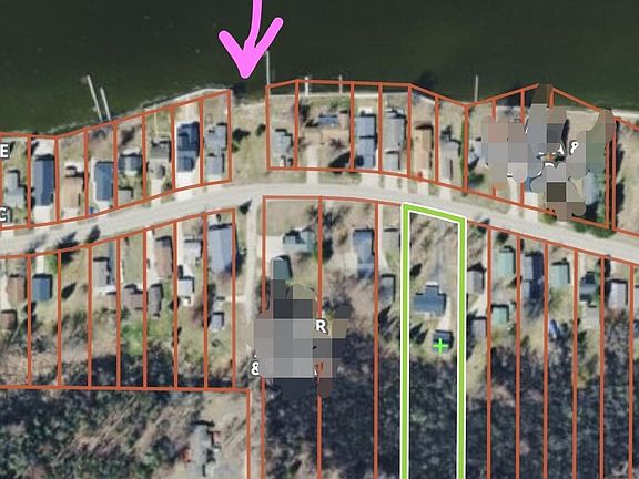 5th image of 827 Iroquois Ave