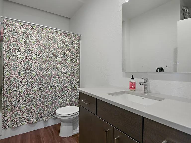 2336 W 1st Ave — Photo 110