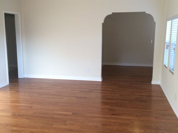 living room/dinning room
