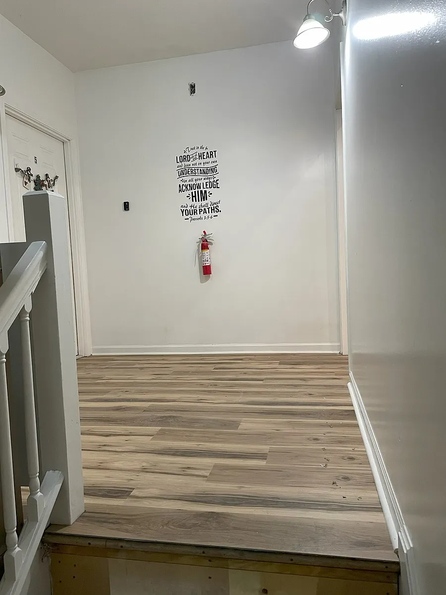 Entry to Units 5 & 6 - 113 N Harrison St #6