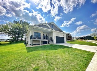 3284 Allison Ln NE, Rochester, MN 55906