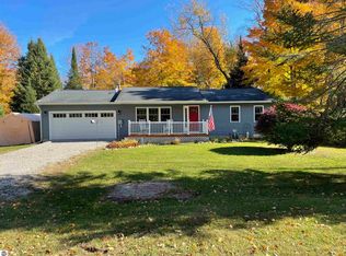 3692 N Lake Shore Dr, Black River, MI 48721