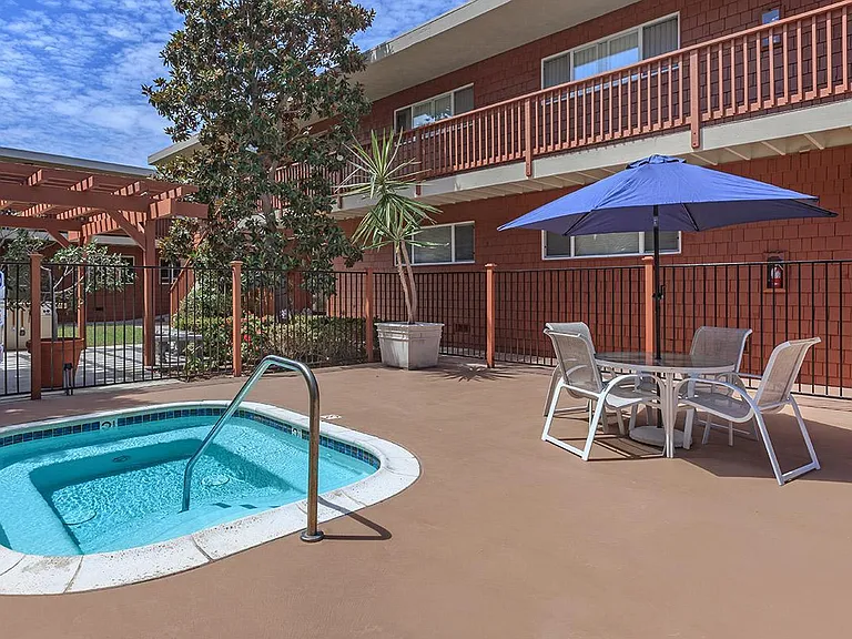 Terraces at Del Mar — Photo 24