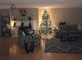 6328 Aracoma Rd, Huntington, WV 25705