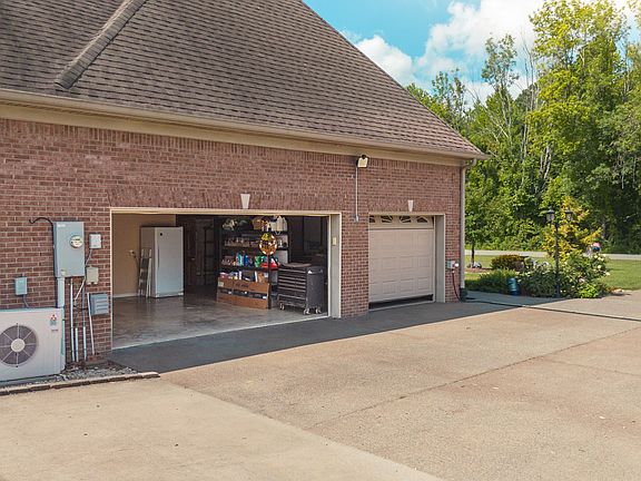 5th image of 102 Haynes Rd