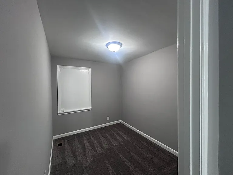 2567 Marbourne Ave — Photo 5